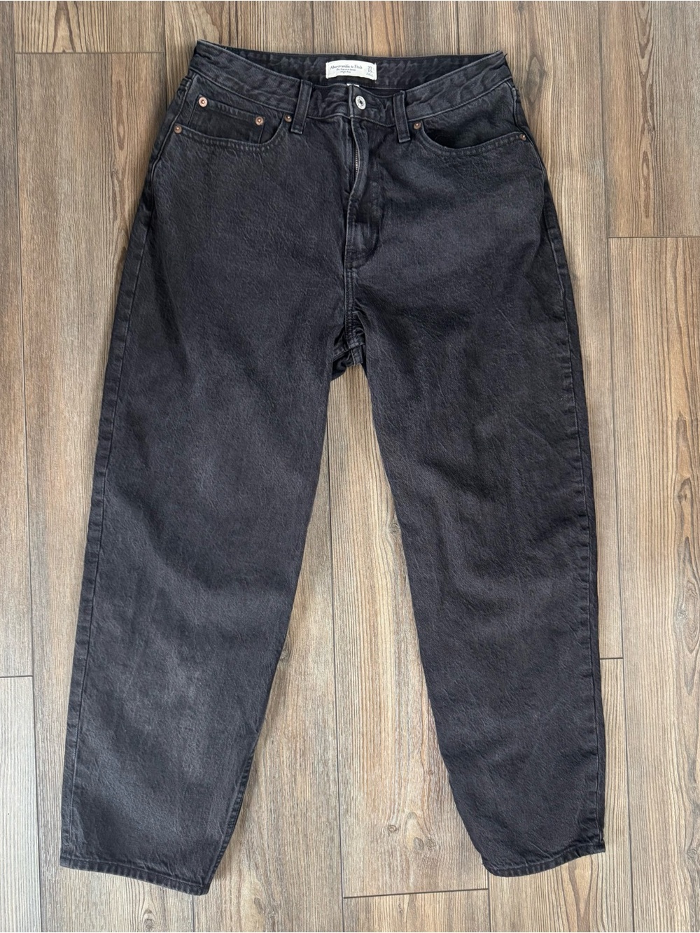 Abercrombie & Fitch The Tapered Loose High Rise Curve Love Black Jeans 30 / 10 R